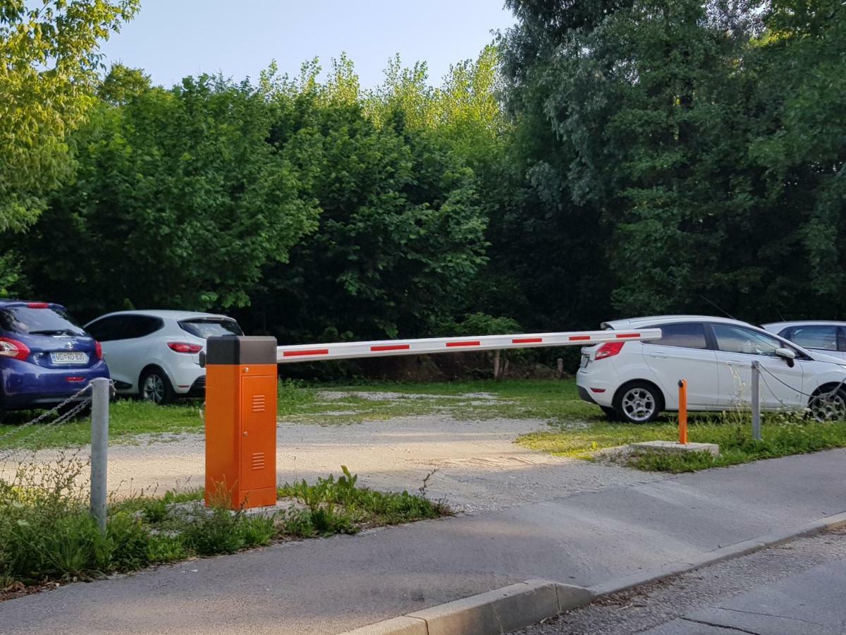 Ljubljana'S Terraceアパートメント エクステリア 写真